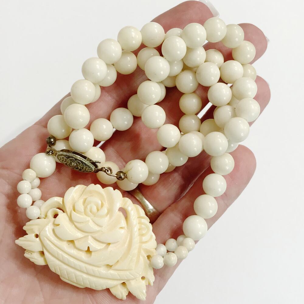 Vintage Victorian Hand Carved Bone Rose Necklace 25in Faux Pearl Estate